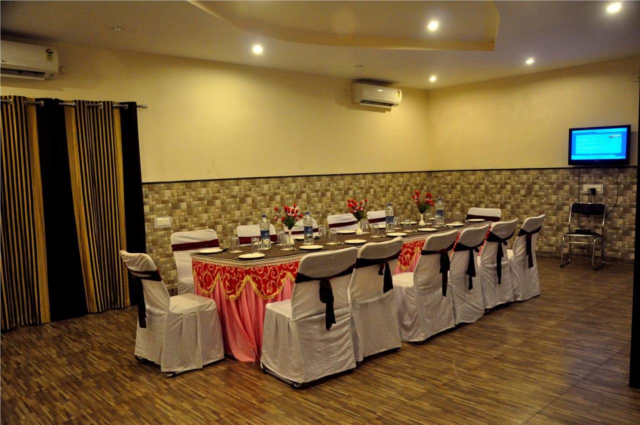 Hotel Suncity Palace Jharsuguda Buitenkant foto